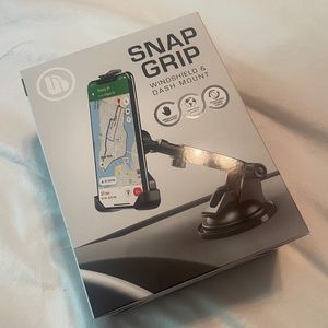 ⭐️3/$25⭐️ NIB Universal Car Phone Mount